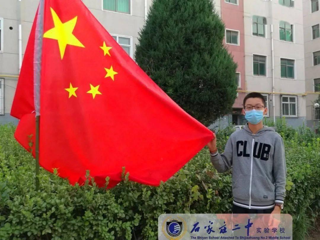 参谋长不敲门进司令员房间,还要掀蚊帐,夫人尴尬:他成家了吗?